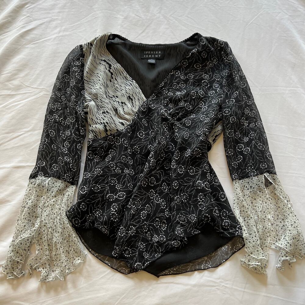 Spenser Jeremy 100% silk long flare sleeve patterned top S